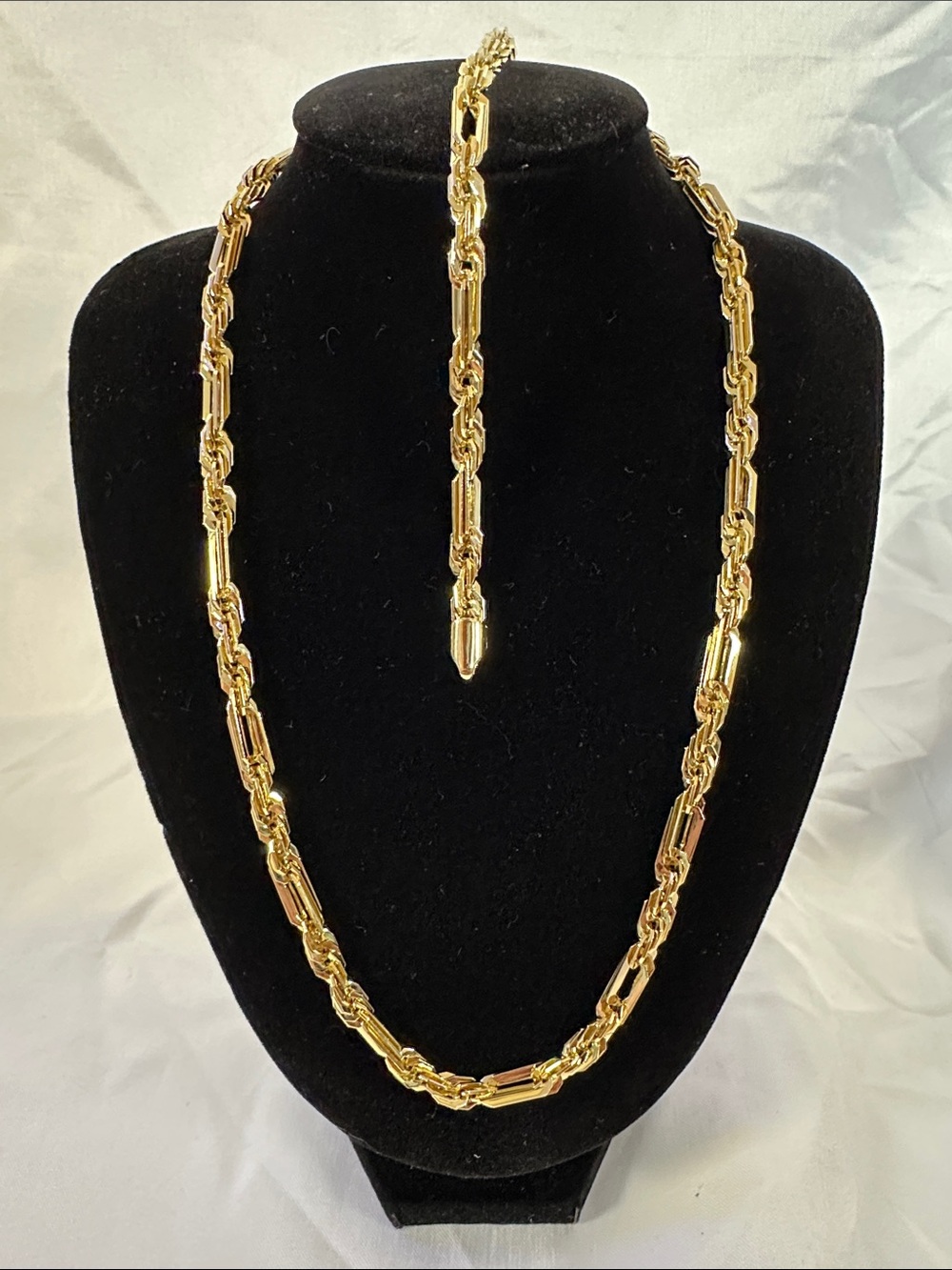 68: BrandNew14k Gold Filled Combo- 18” 5mm Figaro Necklace; 9.25” 5mm Bracelet
